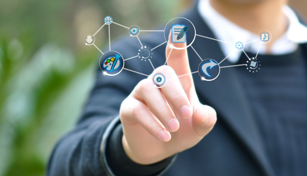 解锁数据存储的新维度：探索 PostgreSQL 中的 JSON 和数组特性！