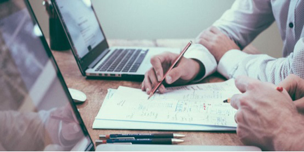 缓存和数据库到底先写哪个？这次整明白了！